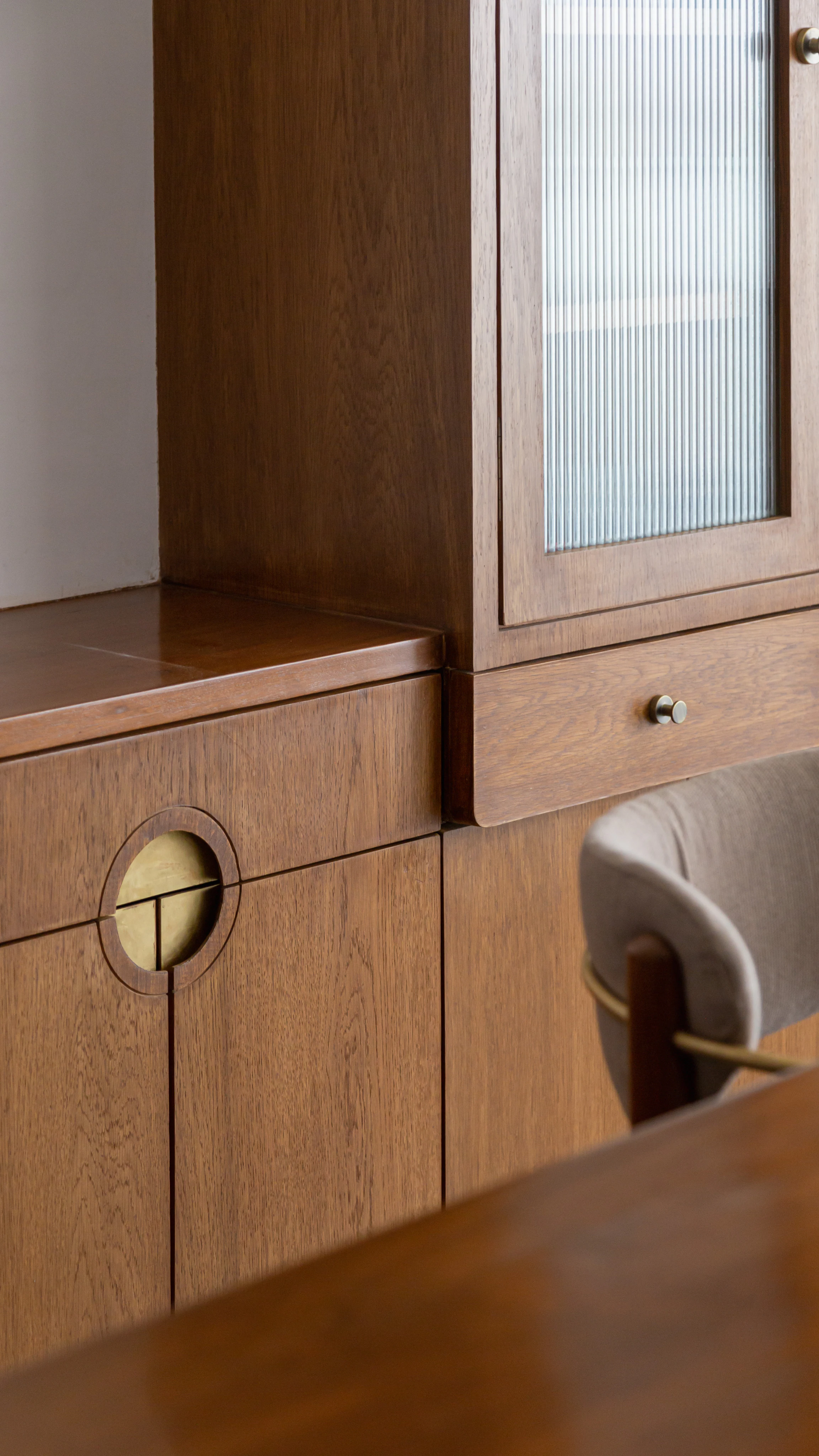 Bedroom wardrobe and natural stone